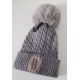 Gorro con inicial adulto